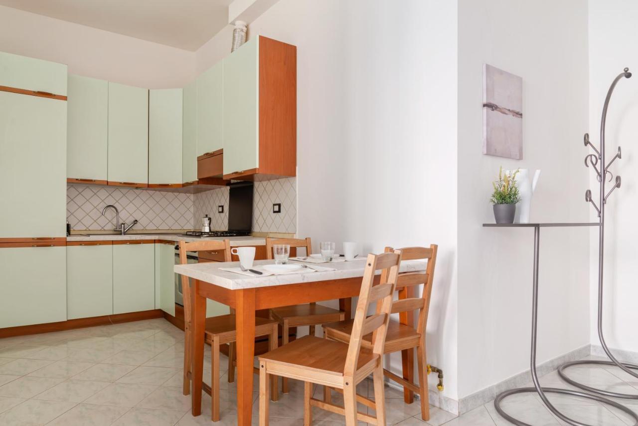מילאנו Stazione Centrale Cozy And Functional Flat מראה חיצוני תמונה